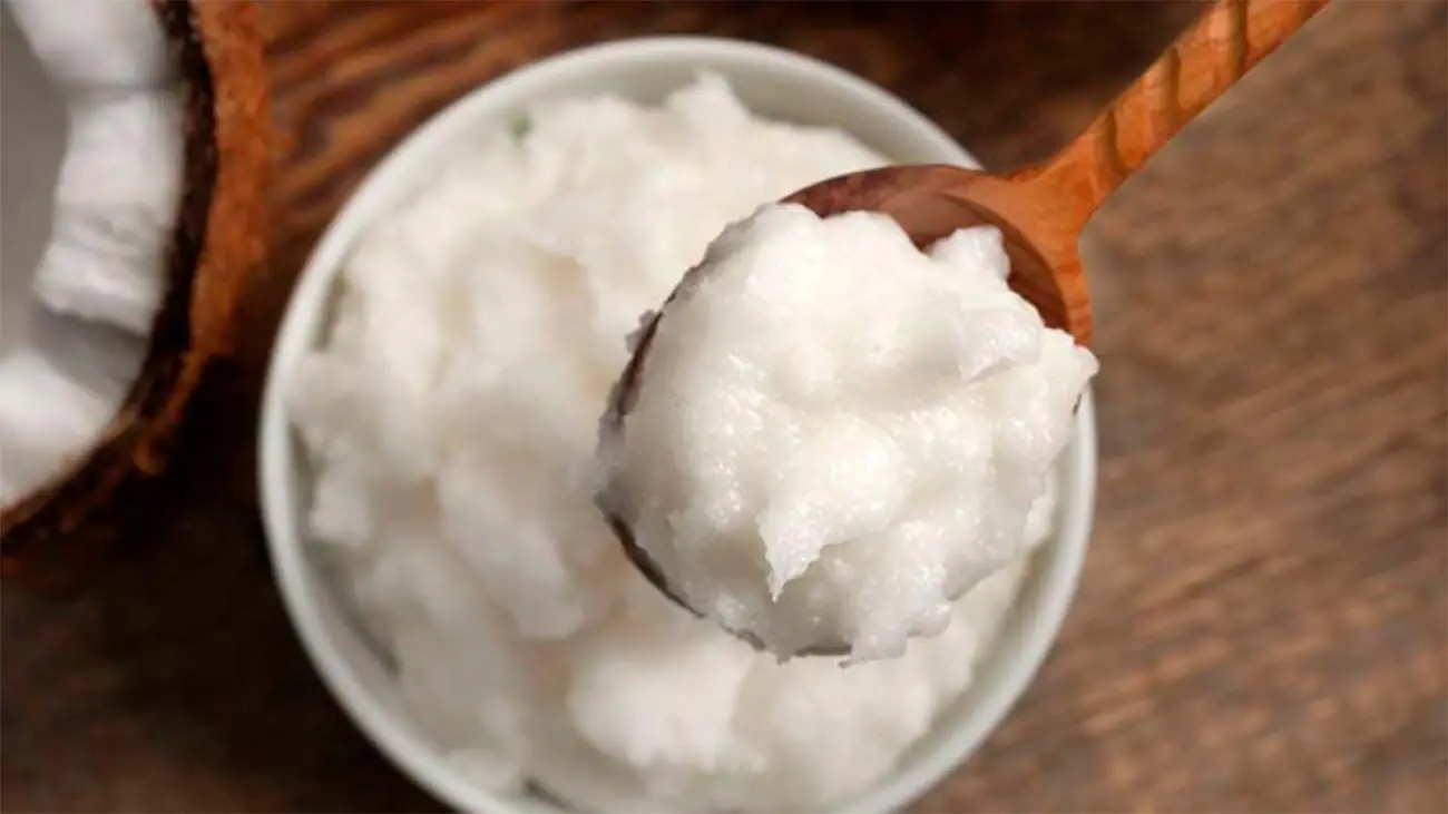 El aceite de coco, un antibiótico natural