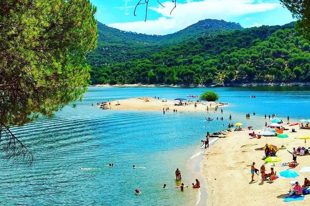 Embalse de Navacerrada Madrid