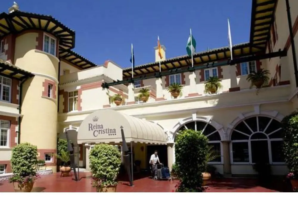 Hotel Reina Cristina