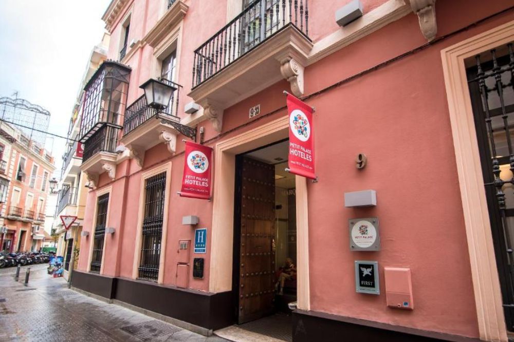 Petit Palace Marques Santa Ana