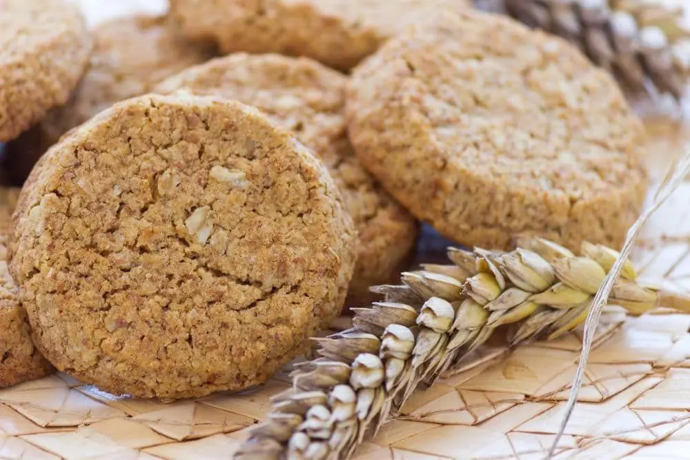 Biscotti avena e burro di arachidi
